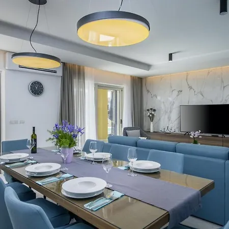 Valentina In - Haus Fuer 8-9 Personen Villa