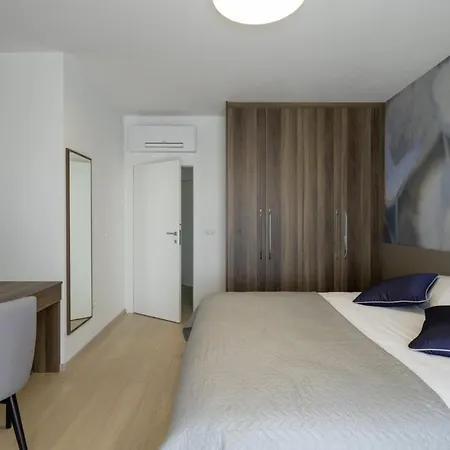 Valentina In - Haus Fuer 8-9 Personen Villa Krnica