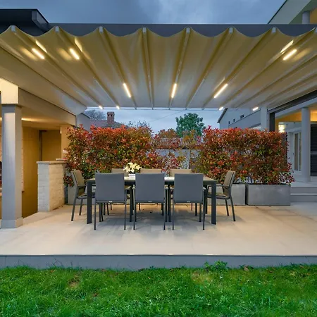 Valentina In - Haus Fuer 8-9 Personen * Krnica