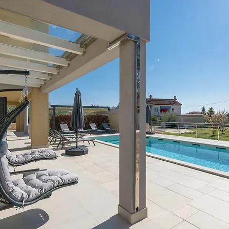 Valentina In - Haus Fuer 8-9 Personen Villa *