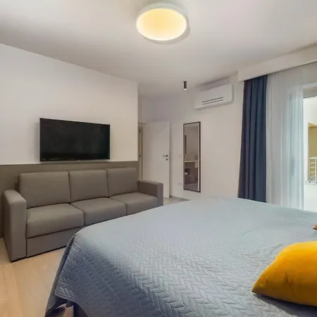 Valentina In - Haus Fuer 8-9 Personen * Krnica