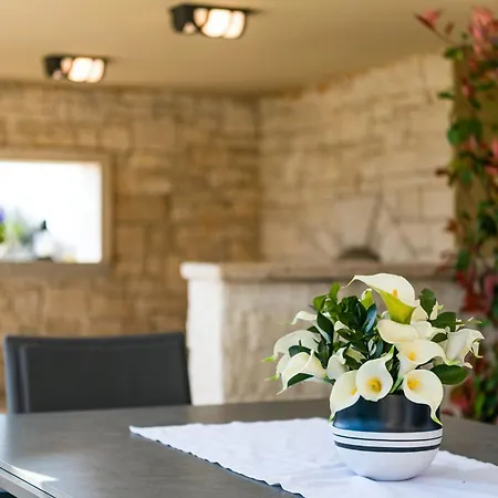 Valentina In - Haus Fuer 8-9 Personen * Krnica